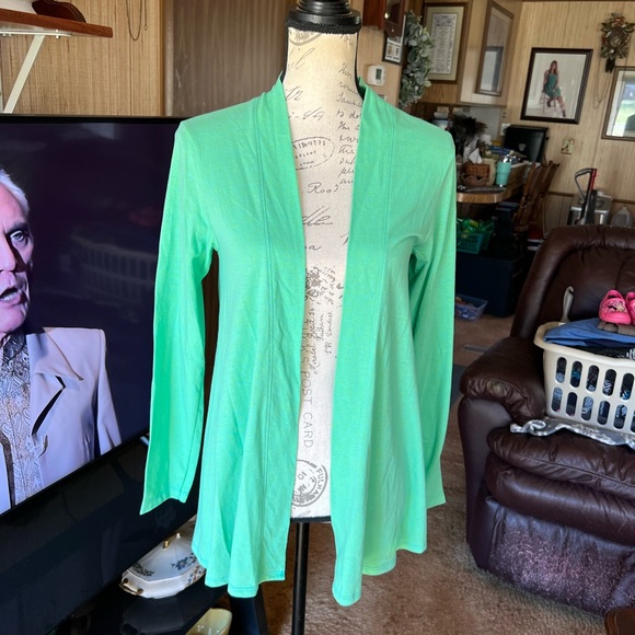 Woman’s Columbia green light cardigan - Picture 15 of 16